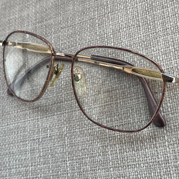 Laura Ashley Ladies Eyeglasses Frame TOPAZ Gold Tone Glasses 55[]18 135 - Picture 2 of 12
